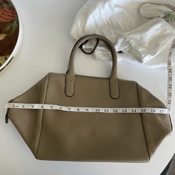 Bruno Magli Beige Cube Bag - Picture 16 of 16